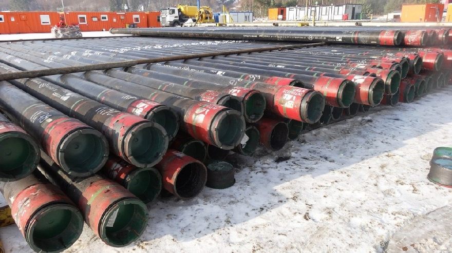 Erdgas Rohre für Nord Stream irgendwas was auch immer durch das man ein Glasfaserkabel stecken Stecken kann.